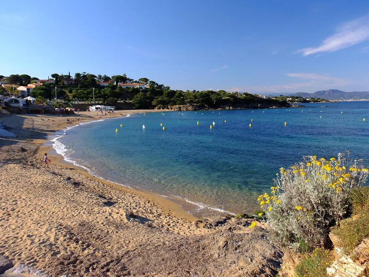 Mas Provencal 8 Personnes La Farigoulette Aux Issambres Villa Saint-Peire-sur-Mer 0*,  France